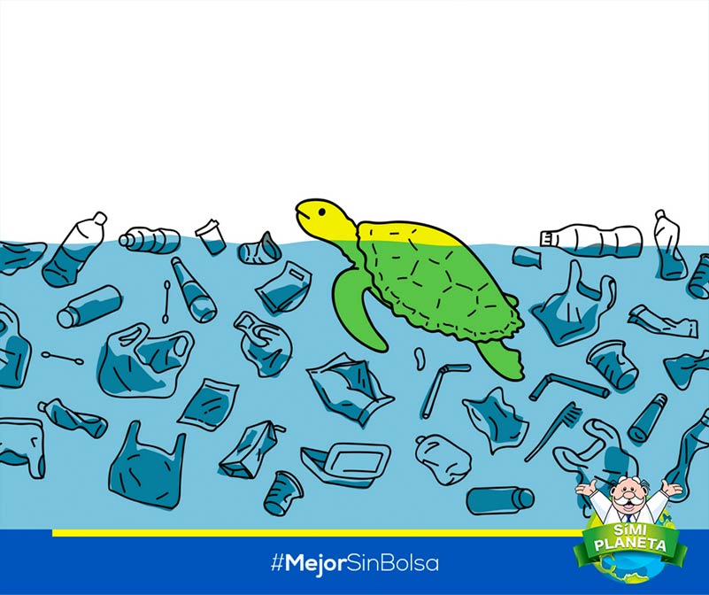 Tortuga nadando en mares de plástico